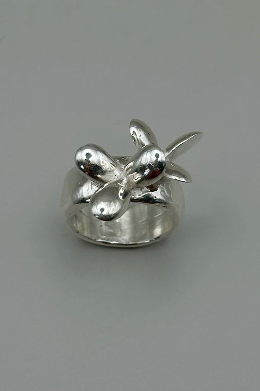 Midnight Flower Ring