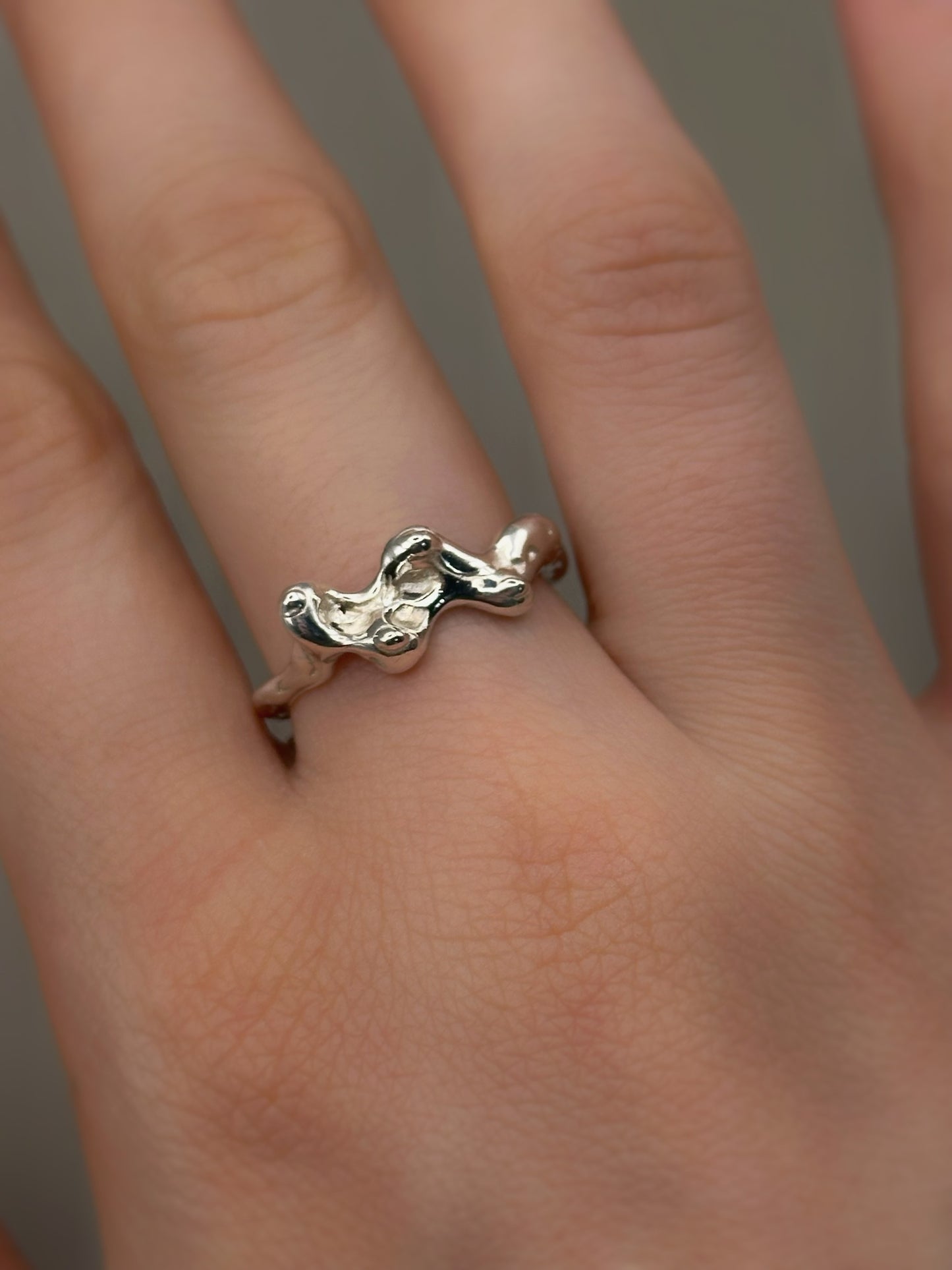 Delicate Ring 02