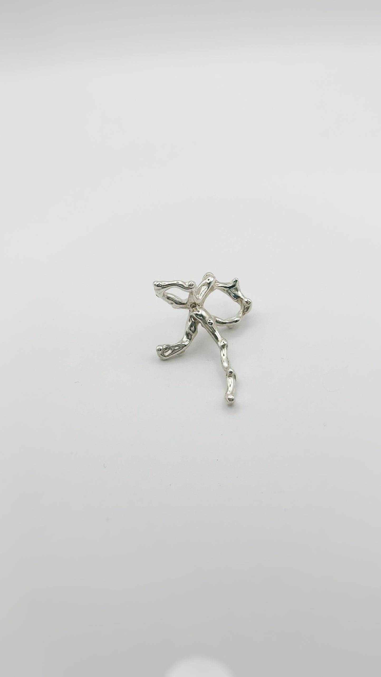 Big Ribbon Pendant