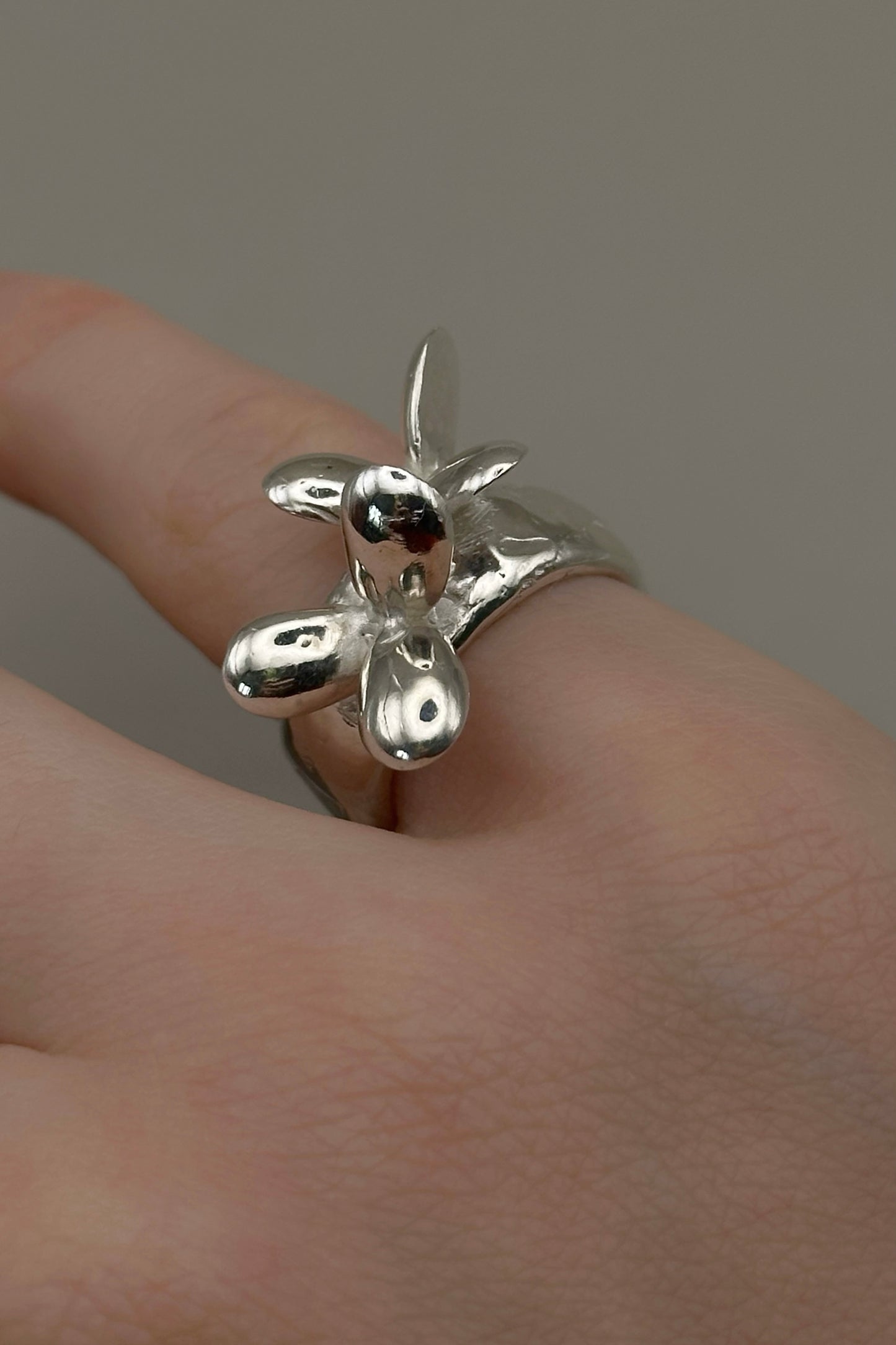 Midnight Flower Ring