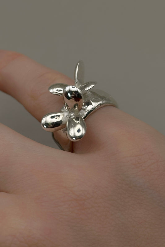 Midnight Flower Ring