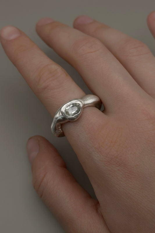 Ring with a Green Amethyst 57EU