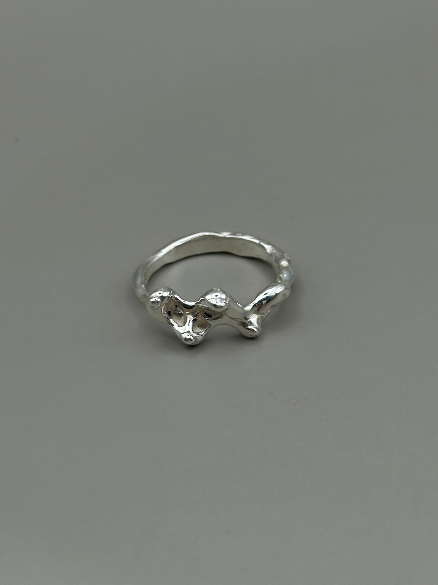 Delicate Ring 02