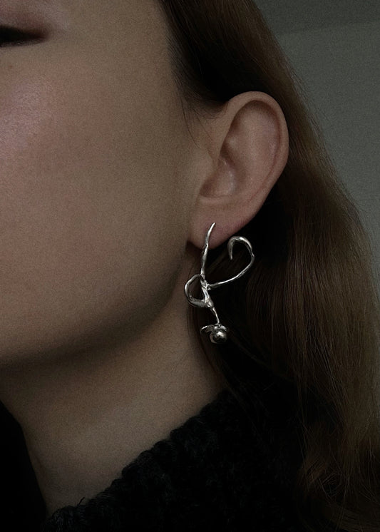 Linden Flower Mono Earring